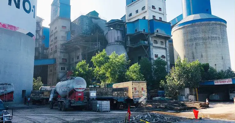 বসুন্ধরা গ্রুপের সিমেন্ট কারখানা